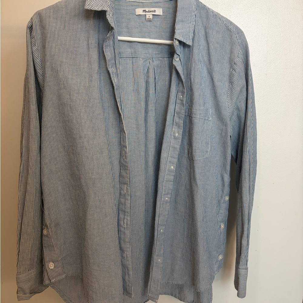 Madewell women’s Blue Stripe Button-Up Shirt
